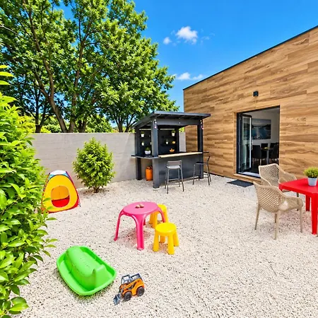 Wellness & Spa, Stella - Heated Pool, Jacuzzi, Table Tennis, Children's Playground, Close To The Sea, Medulin - Istria * Pomer
