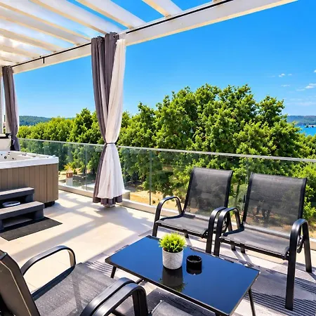 Wellness & Spa, Stella - Heated Pool, Jacuzzi, Table Tennis, Children's Playground, Close To The Sea, Medulin - Istria Villa