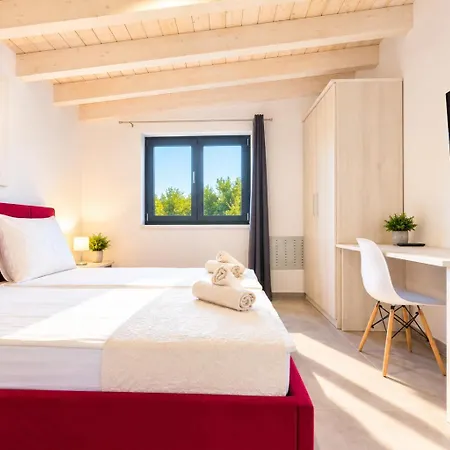 Wellness & Spa, Stella - Heated Pool, Jacuzzi, Table Tennis, Children's Playground, Close To The Sea, Medulin - Istria Villa Pomer