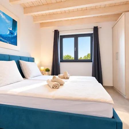 Wellness & Spa, Stella - Heated Pool, Jacuzzi, Table Tennis, Children's Playground, Close To The Sea, Medulin - Istria Villa Pomer