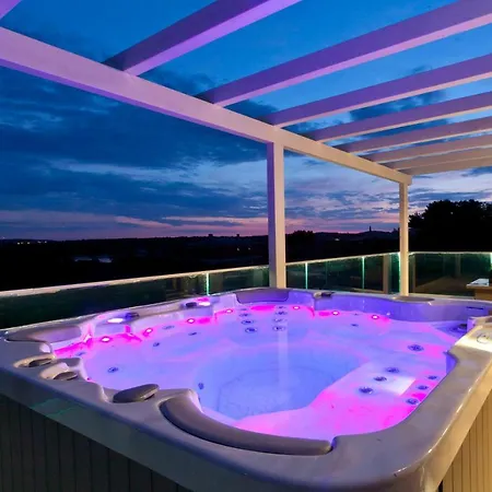 Wellness & Spa, Stella - Heated Pool, Facilities For Children, Close To Beaches And The Sea, Medulin - Istria Villa Pomer